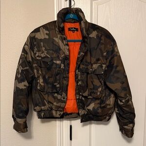 Lulu’s women’s Camo Puffer Jacket with Orange Lining size small